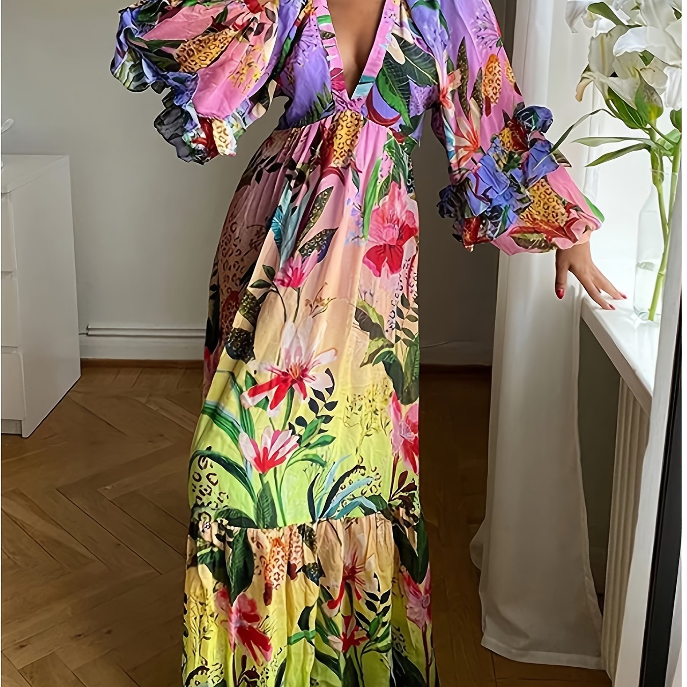 Women's Elegant Tropical Floral V-Neck Maxi Dress with Lantern Sleeves - Long, Flowy  for Spring/Summer/Fall, Deep V-Cut Waist, Vibrant Print, Polyester Blend, Machine Washable