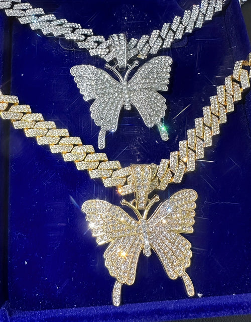 Load image into Gallery viewer, Shimmering Butterfly Rhinestone Anklet - Chic Cuban Link Chain for Women