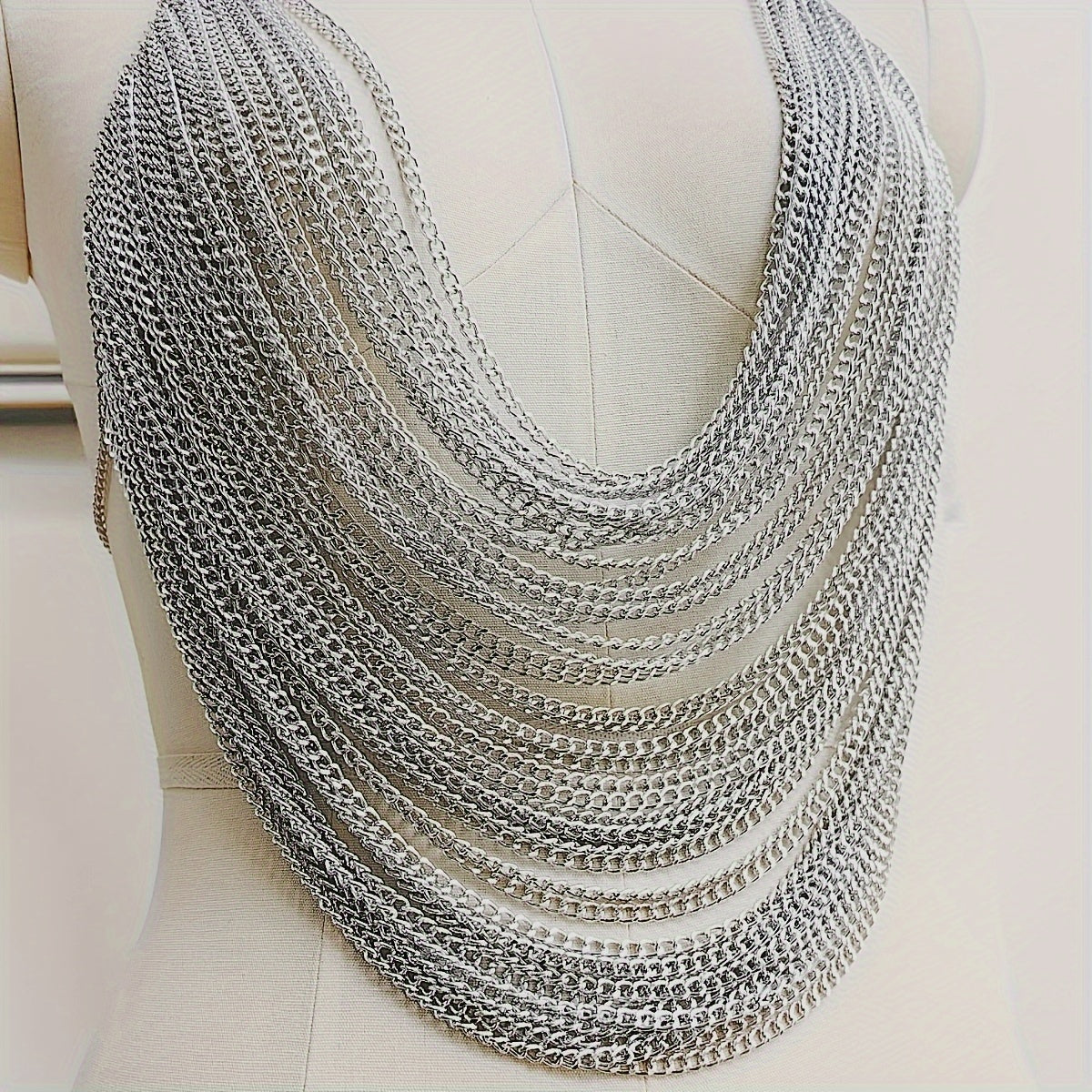 Silvery Body Chain - Y2K Hanging Chain Very Fashionable