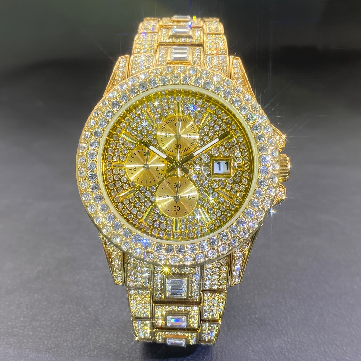New Luxury Men Bedazzle Watch Automatic Date Fashion Waterproof Quartz Watch Men Hip Hop Iced Water Rhinestone