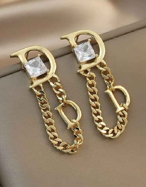 Load image into Gallery viewer, New Design Fashion Jewelry Chain Tassel Letter D Square Zircon Earrings