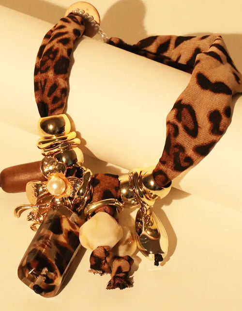 Load image into Gallery viewer, Fashion Retro Leopard & Beads Necklace For Women, Trendy Vintage  Jewelry