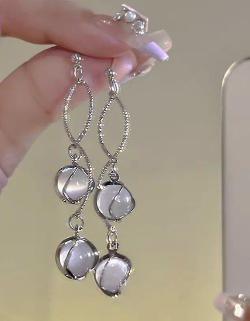Load image into Gallery viewer, Elegant Long Copper Drop Earrings with round Cut Synthetic Gems