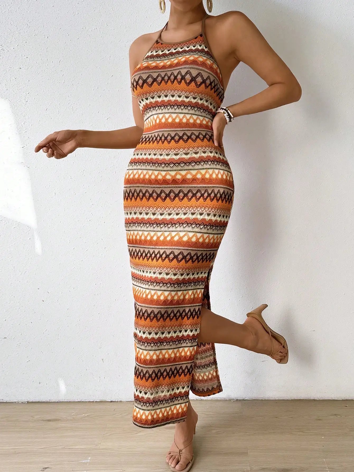 Stylish and elegant women's dress halterneck sleeveless diamond check full body printed halter knit sexy women's dress