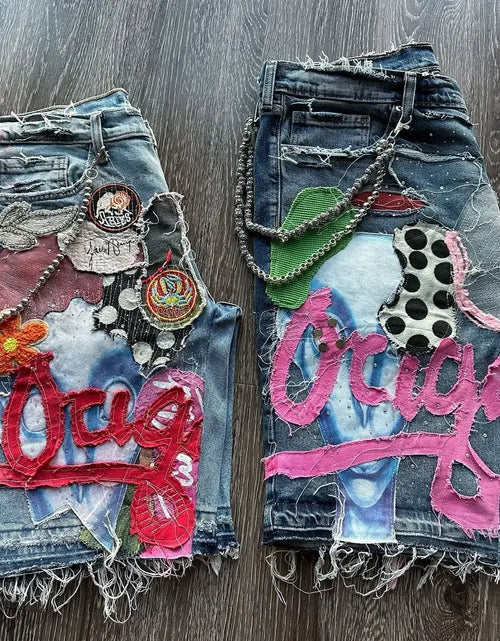 Load image into Gallery viewer, Skull Letter Pattern Patchwork Shorts Men Streetwear Pants Hip Hop Fashion Denim Shorts