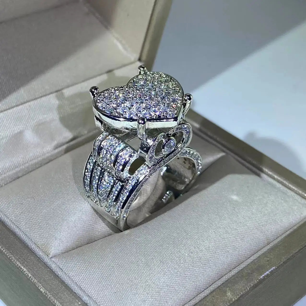 New 925 Silver Exquisite Big Heart Ring 5A CZ Micro Pave Cubic Zirconia Ring Fully Iced Out Bling  Women Jewelry