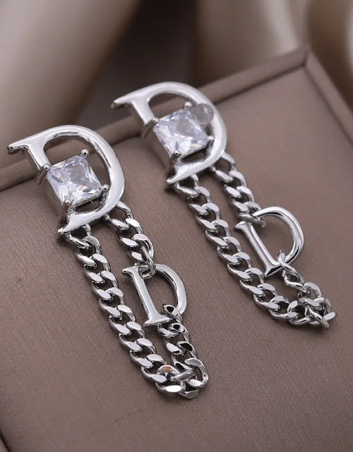 Load image into Gallery viewer, New Design Fashion Jewelry Chain Tassel Letter D Square Zircon Earrings