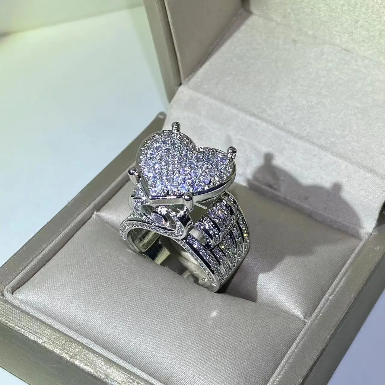 New 925 Silver Exquisite Big Heart Ring 5A CZ Micro Pave Cubic Zirconia Ring Fully Iced Out Bling  Women Jewelry