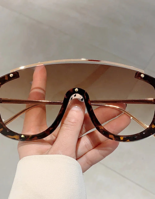 Load image into Gallery viewer, Stylish Women Sunglasses Fashion Gradient Outdoor Sports Shades Trendy Luxury Brand Design Futuristic Men Sun Glasses