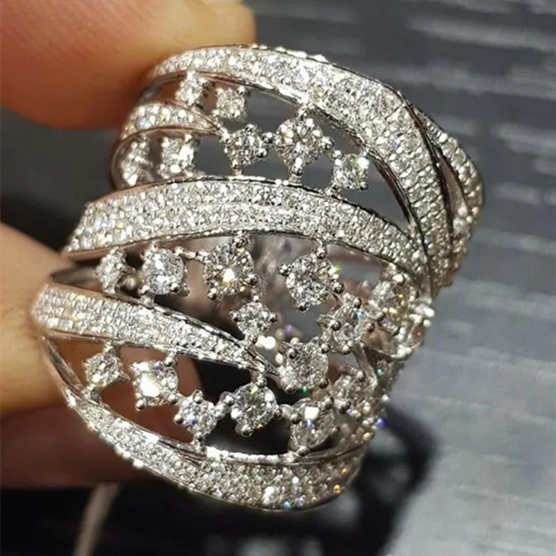 Gorgeous Wide Ring Hyperbole Style Zirconia Finger Accessory for Wedding Party Jewelry Anniversary Women's Fashion Ring