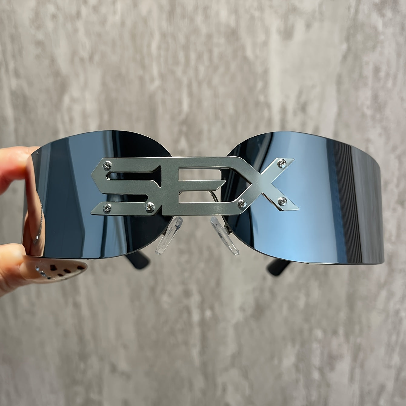 A Pair of New Style Cyberpunk Futuristic Technology Glasses with a SEX Metal Letter Black Frame, Frameless Windproof Glasses for Both Men And Women.