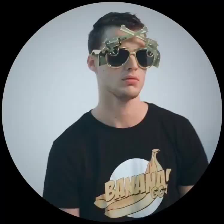 Perfect Party Pistol-Shaped Glasses  Durable PC Frame & Lens, Leisure Style