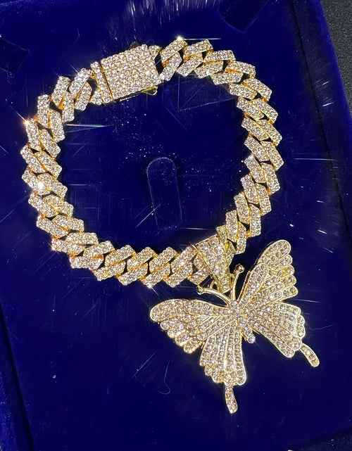 Load image into Gallery viewer, Shimmering Butterfly Rhinestone Anklet - Chic Cuban Link Chain for Women