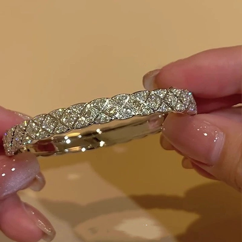 Ladies Intricate Wave Design Moissanite All-inset Moissanite Bracelet, The Perfect Gift