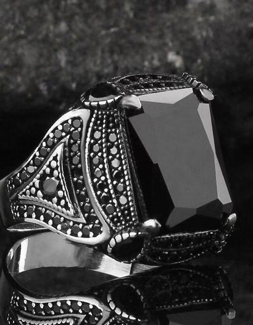 Load image into Gallery viewer, Vintage Men&#39;s Luxury Jewelry Ring - Wedding Band Engagement Party Casual Accessories
