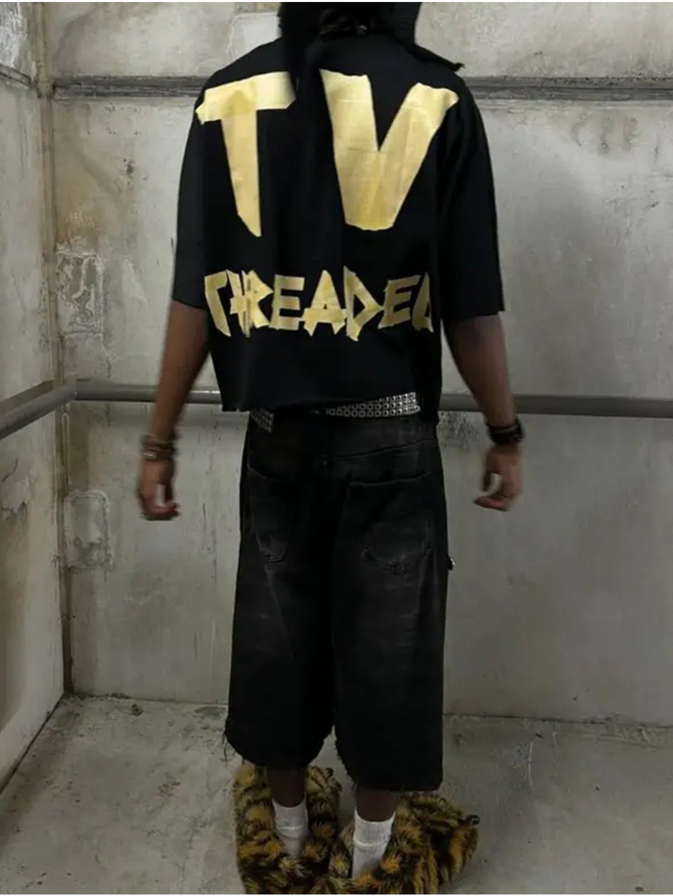 Men's 100% Cotton  Retro Oversized T-Shirt - Black & Yellow Artist Print Short Sleeve Round Neck Casual Streetwear Tee with Music Producer Style Slogan