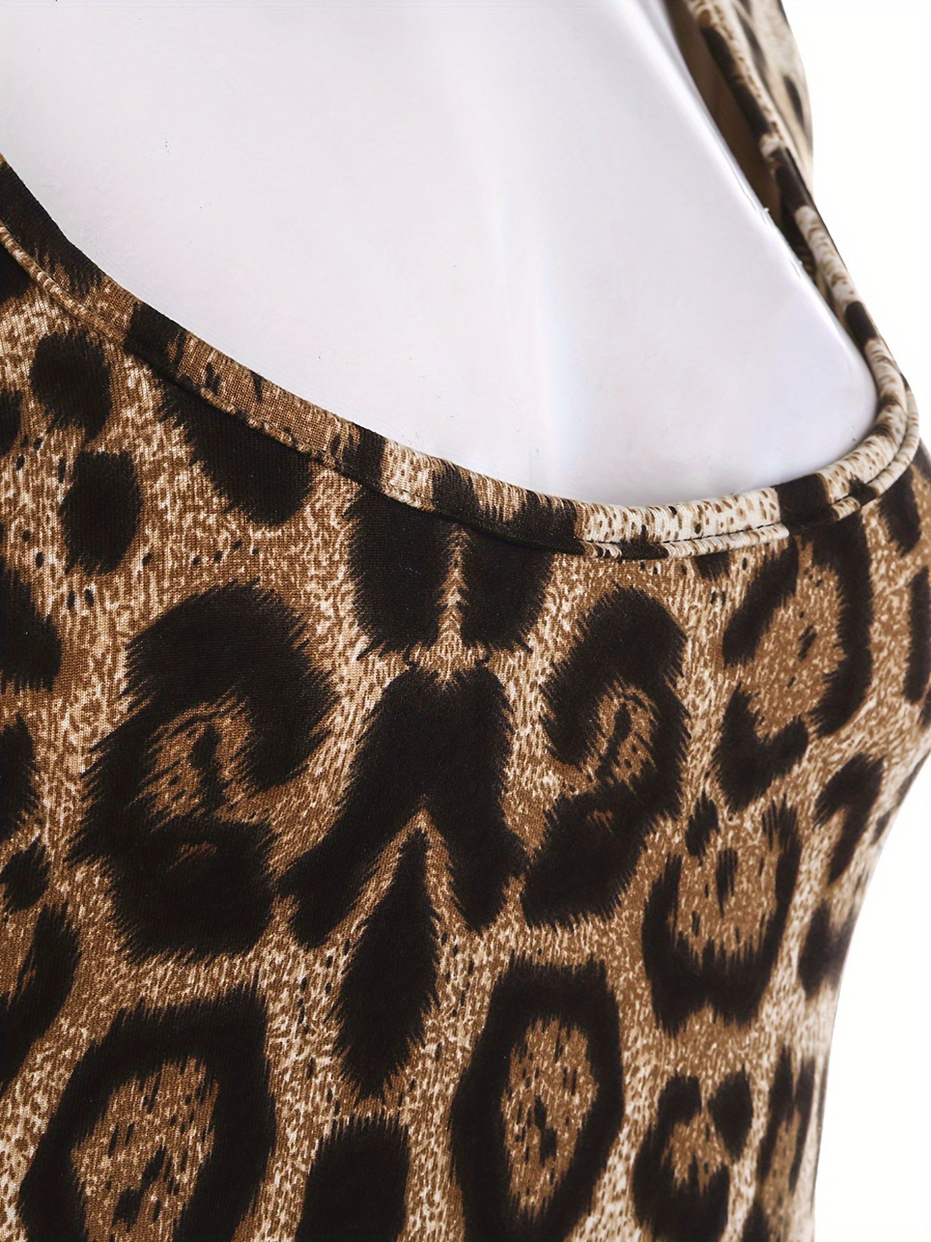 Sexy Leopard Print Bodycon Dress for Women - Long Sleeve, U-Neck with Hollow Back Detail, Machine Washable - Perfect for Summer