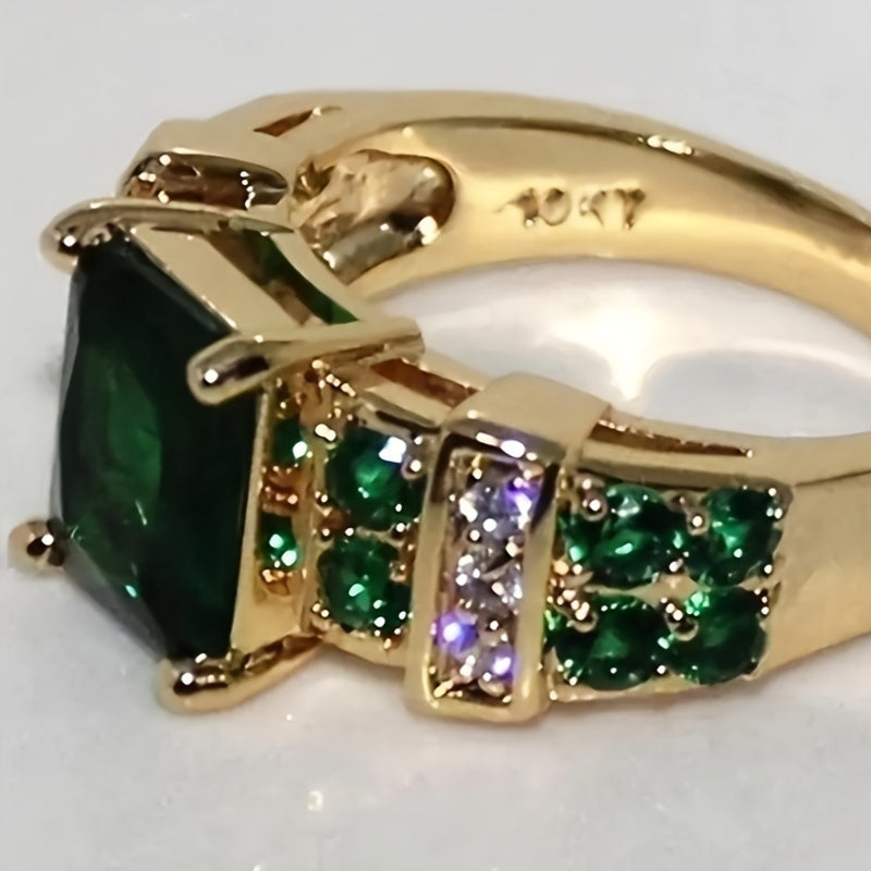 Elegant Golden-Tone Green Synthetic Zirconia Ring for Women – Retro Bohemian Style, Classic Versatile Jewelry Accessory with Emerald & Teal Gemstones, Perfect for Daily Wear or Gifting
