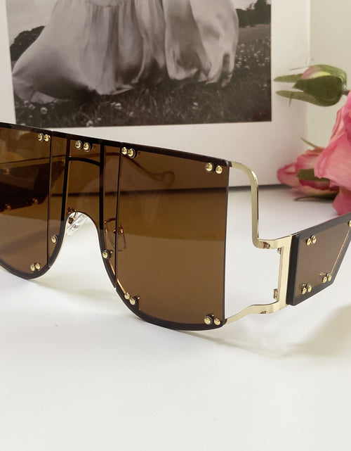 Load image into Gallery viewer, Punk Style Women&#39;s Fashion Glasses - Retro Large Frame with Rivet Accents, Protection, Durable Plastic Frame &amp; PC Lenses, Includes Microfiber Cloth for Travel, Photography, Casual Outings
