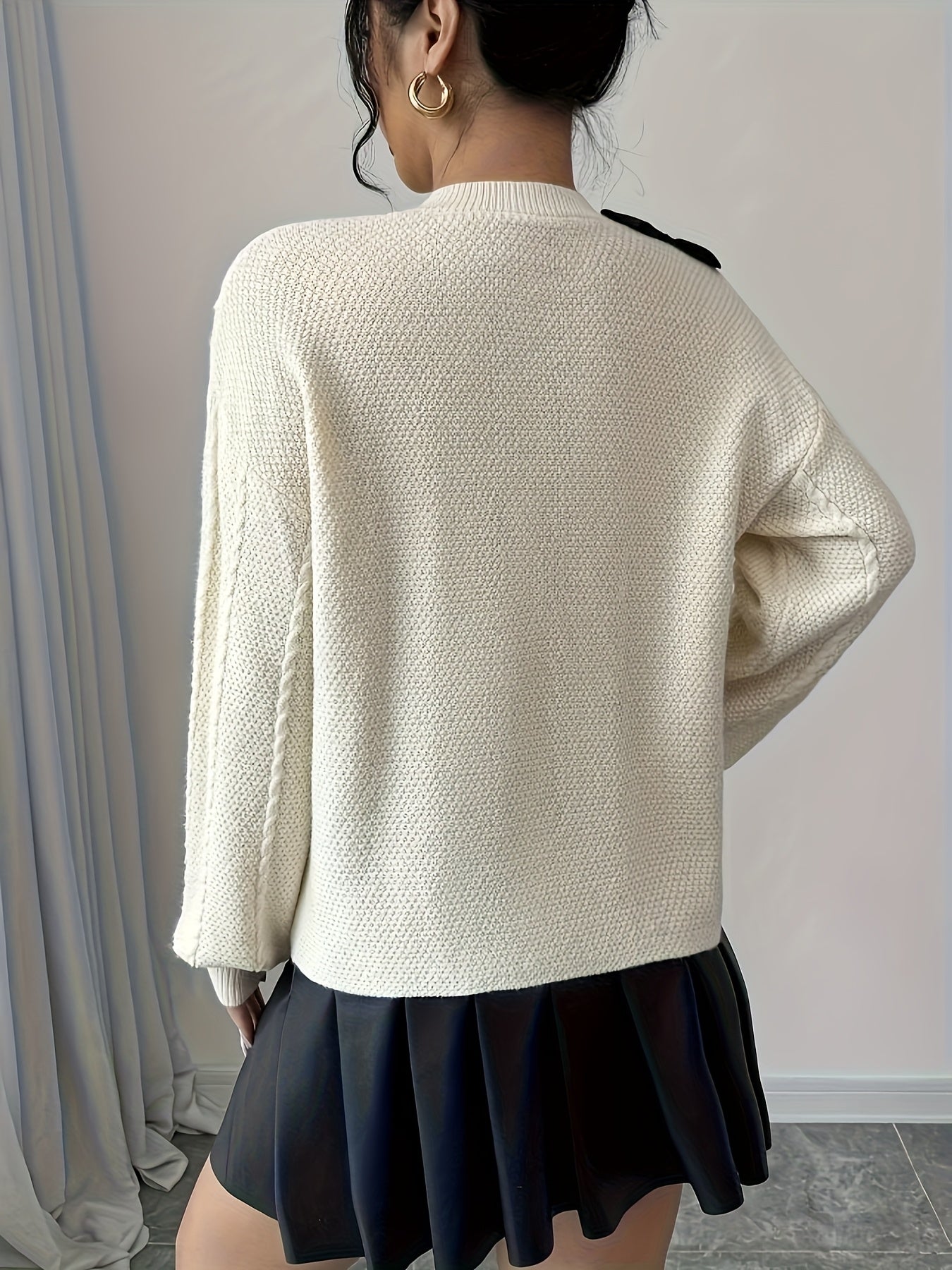 Women High-end Elegant Gentle Style Round Neck Bow Versatile Pullover Sweater