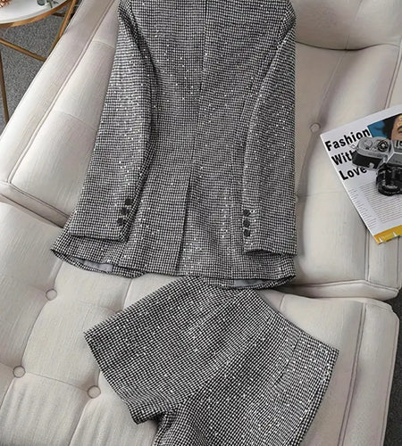 Fashionable 2pcs Women Blazer & Shorts Suit - Black & White Short-Sleeve Suit Jacket with Matching Shorts,  Vintage Retro Outfit (No Elasticity, Hand Washable)