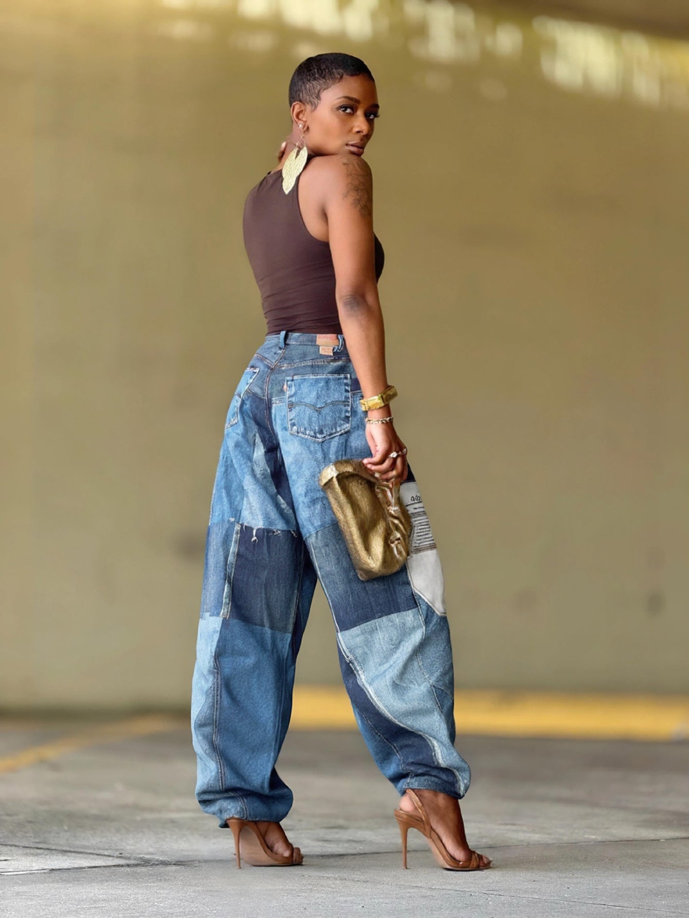 Women Non-Stretch Jeans - Oversized Straight Leg Pants with Button Closure, Plus Size Friendly, Casual Everyday Jeans for Fall/Winter Outfits   Durable Fabric, Patchwork Design, Sturdy Construction,