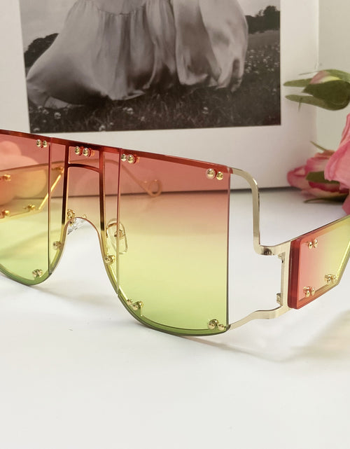 Load image into Gallery viewer, Punk Style Women&#39;s Fashion Glasses - Retro Large Frame with Rivet Accents, Protection, Durable Plastic Frame &amp; PC Lenses, Includes Microfiber Cloth for Travel, Photography, Casual Outings
