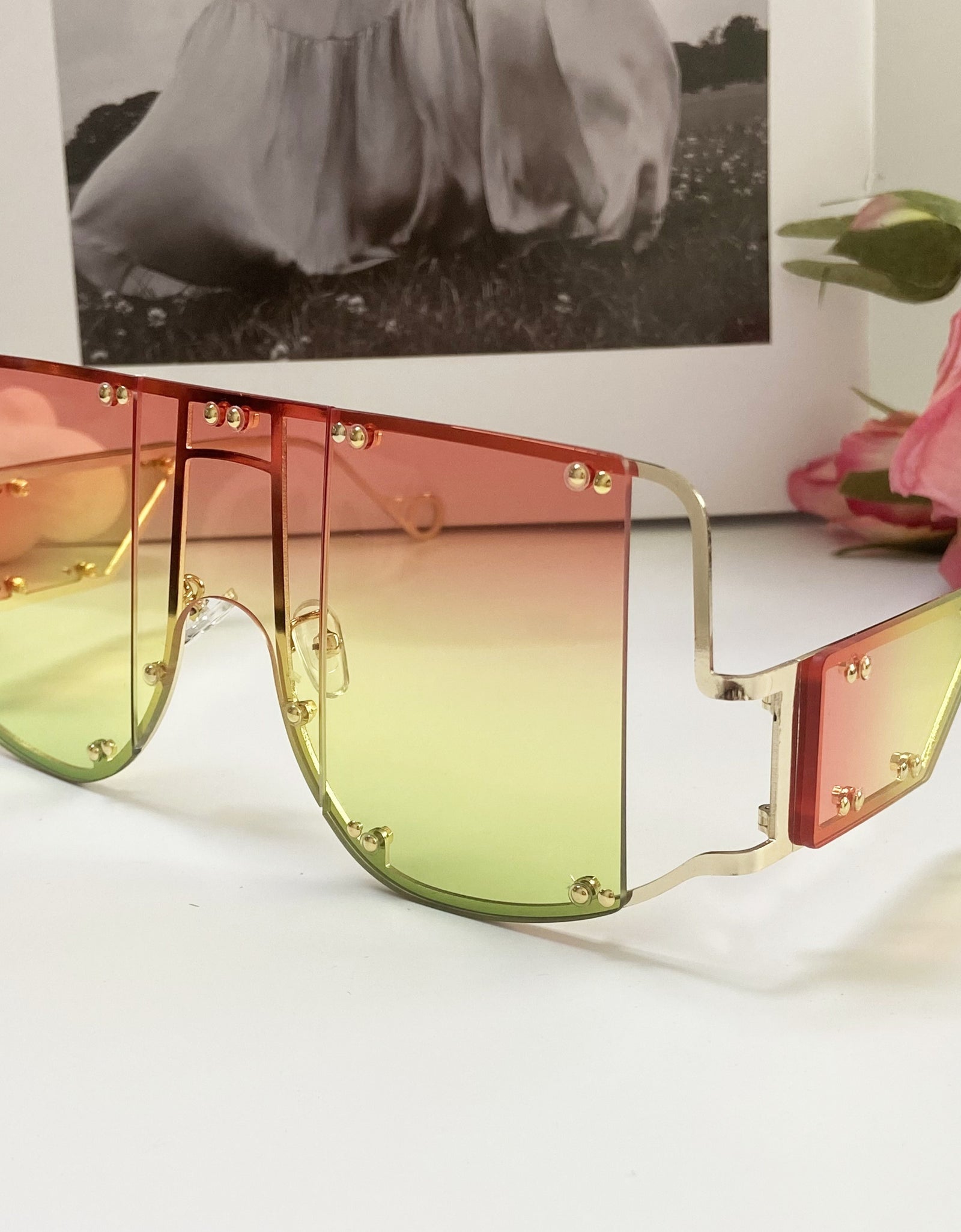 Punk Style Women's Fashion Glasses - Retro Large Frame with Rivet Accents, Protection, Durable Plastic Frame & PC Lenses, Includes Microfiber Cloth for Travel, Photography, Casual Outings