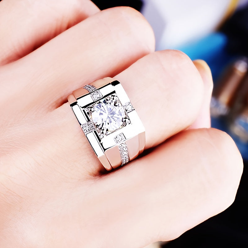 925 Sterling Silvery Inlaid with Shiny Synthetic Zirconia Ring, Personalized And Domineering High-Quality Jewelry Men'S Ring Weighing about 10 Grams