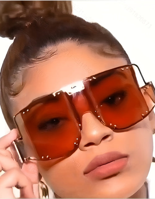 Load image into Gallery viewer, Punk Style Women&#39;s Fashion Glasses - Retro Large Frame with Rivet Accents, Protection, Durable Plastic Frame &amp; PC Lenses, Includes Microfiber Cloth for Travel, Photography, Casual Outings
