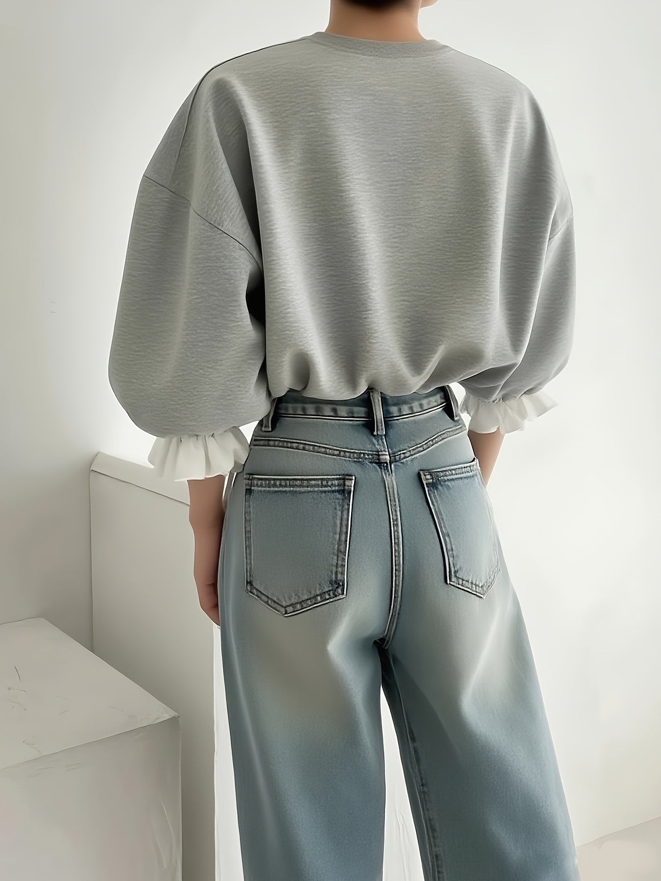 Plus Size, Women's Plus Size Oversized Sweatshirt - Fall Pullover Sweater with Elegant Ruffled Long Sleeves, Stretchy Fabric, Loose Fit Tops for Women (1XL-5XL) -  Relaxed Style, Chic Knitwear