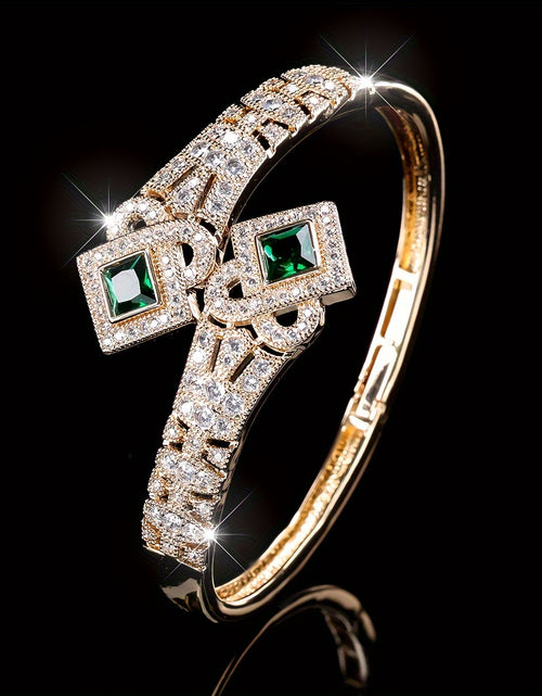 Load image into Gallery viewer, A Stylish Bracelet For Women, Featuring A Vintage Style Zirconia Bracelet, Exquisitely Embedded With Zirconia,
