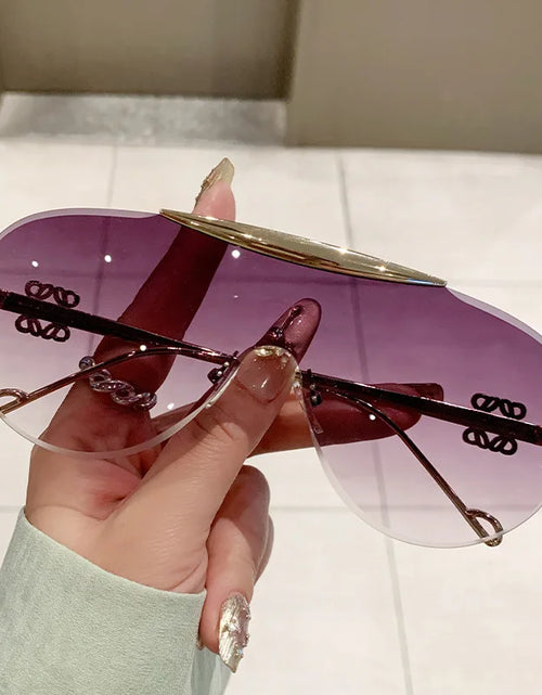Load image into Gallery viewer, Women's Oversize Rimless One Piece Shield Sunglasses Gradient UV400 Fashion Alloy Frame Casual Shades Y2K Style
