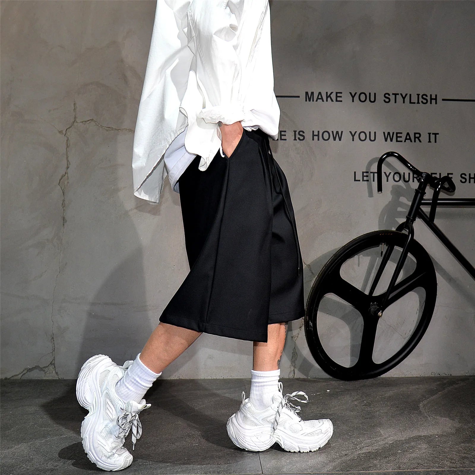 Baggy Casual Black Wide Leg Shorts for Men Elastic Waist Drawstring Loose Fitting
