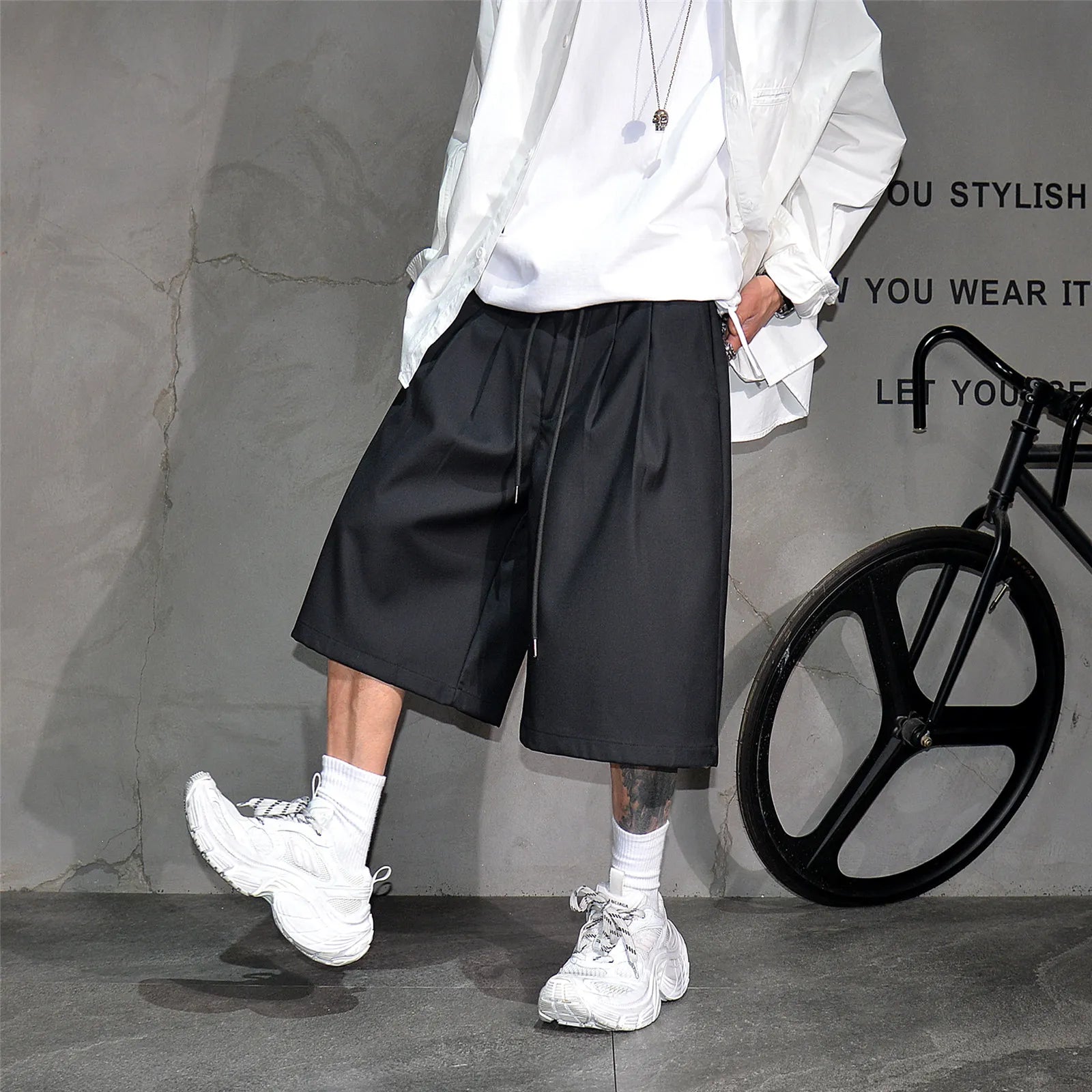 Baggy Casual Black Wide Leg Shorts for Men Elastic Waist Drawstring Loose Fitting