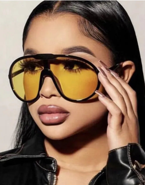 Load image into Gallery viewer, Trend Oversized Pilot Sunglasses Women Luxury Brand Designer Big Frame Cycling Sun Glasses Len Black Yellow
