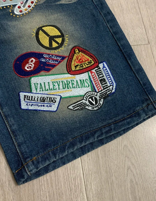 Load image into Gallery viewer, 2026 American VALLEY Embroidery Rhinestone Logo Patch Label Denim Shorts Men High Quality Loose Straight Short Jeans
