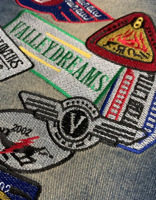 Load image into Gallery viewer, 2026 American VALLEY Embroidery Rhinestone Logo Patch Label Denim Shorts Men High Quality Loose Straight Short Jeans
