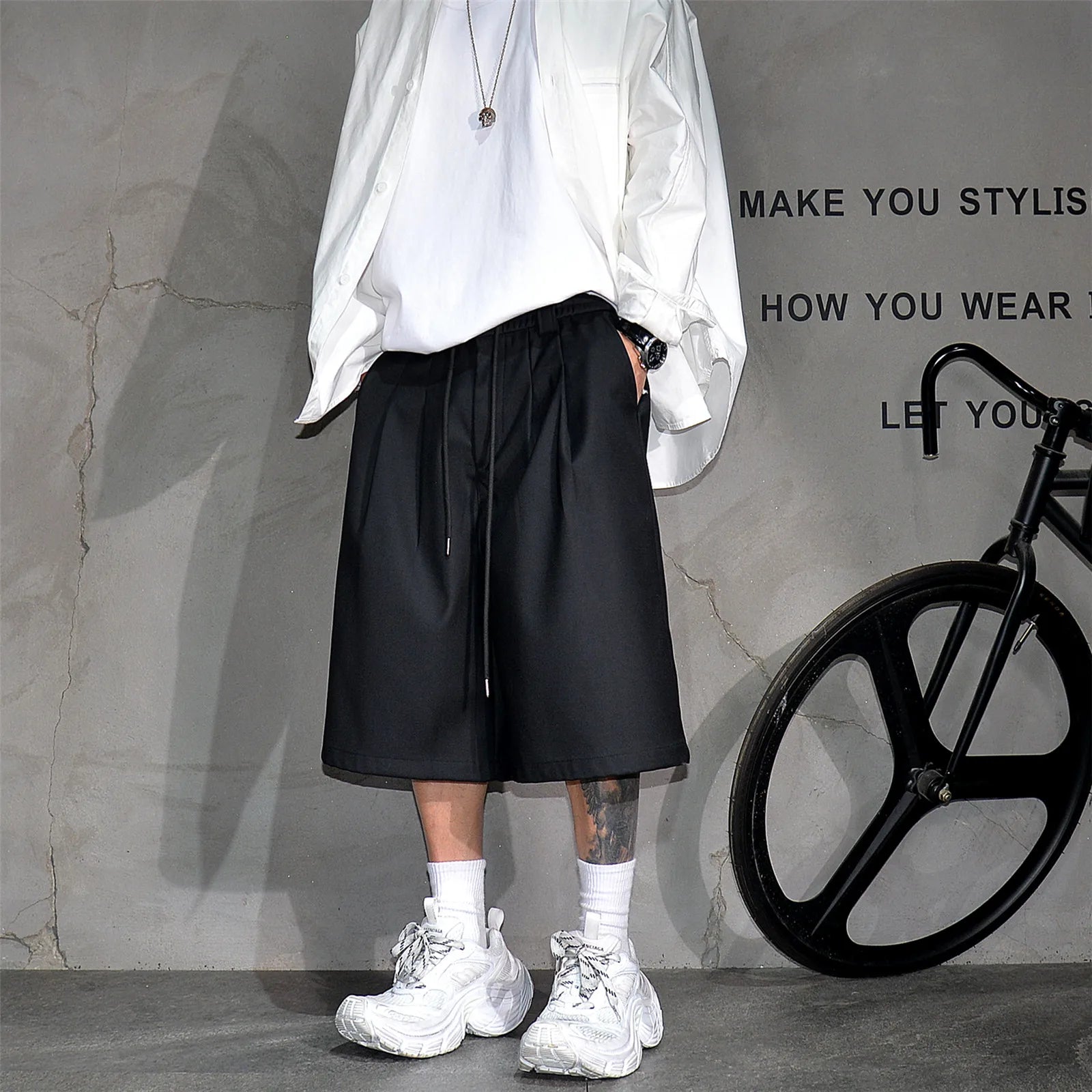 Baggy Casual Black Wide Leg Shorts for Men Elastic Waist Drawstring Loose Fitting