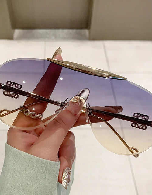 Load image into Gallery viewer, Women's Oversize Rimless One Piece Shield Sunglasses Gradient UV400 Fashion Alloy Frame Casual Shades Y2K Style
