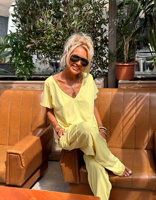 Load image into Gallery viewer, [Polyester Jumpsuit] Lightweight Polyester Women&#39;s Casual V-Neck Short Sleeve Knit Jumpsuit with Pockets - Solid Color Loose Fit One-Piece Loungewear for Spring/Summer, Relaxed Fit Clothing
