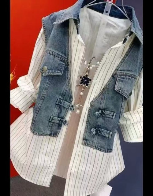 Load image into Gallery viewer, Women Easy on Denim Shacket, Featuring a No Zipper Button Design with a Two-Layer Appearance, Casual Blazer for Spring 2026  Versatile Plus Size Outerwear
