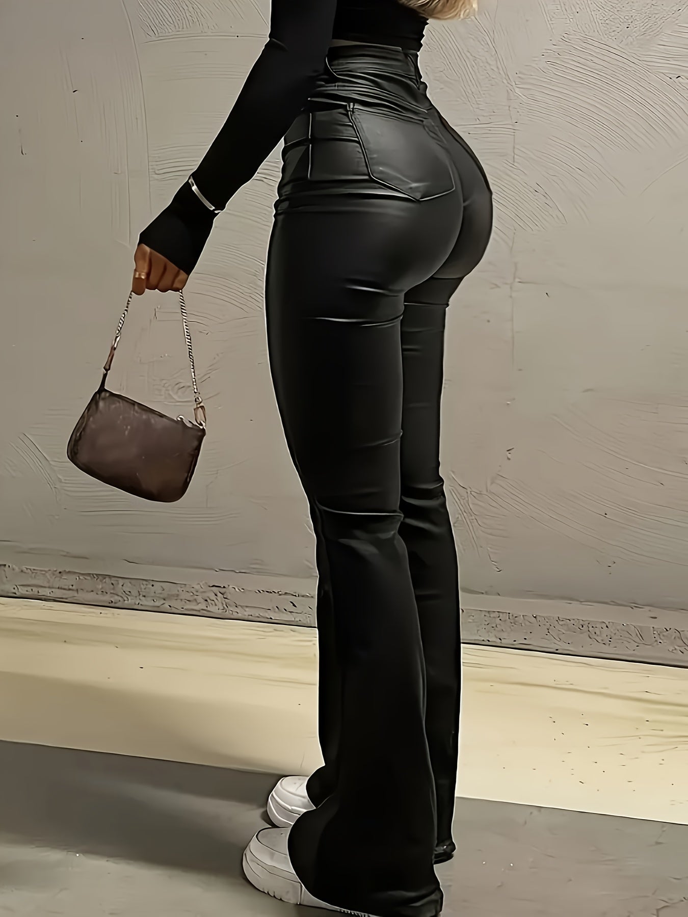 Women's Flared Pants - Fashionable and Versatile - Black