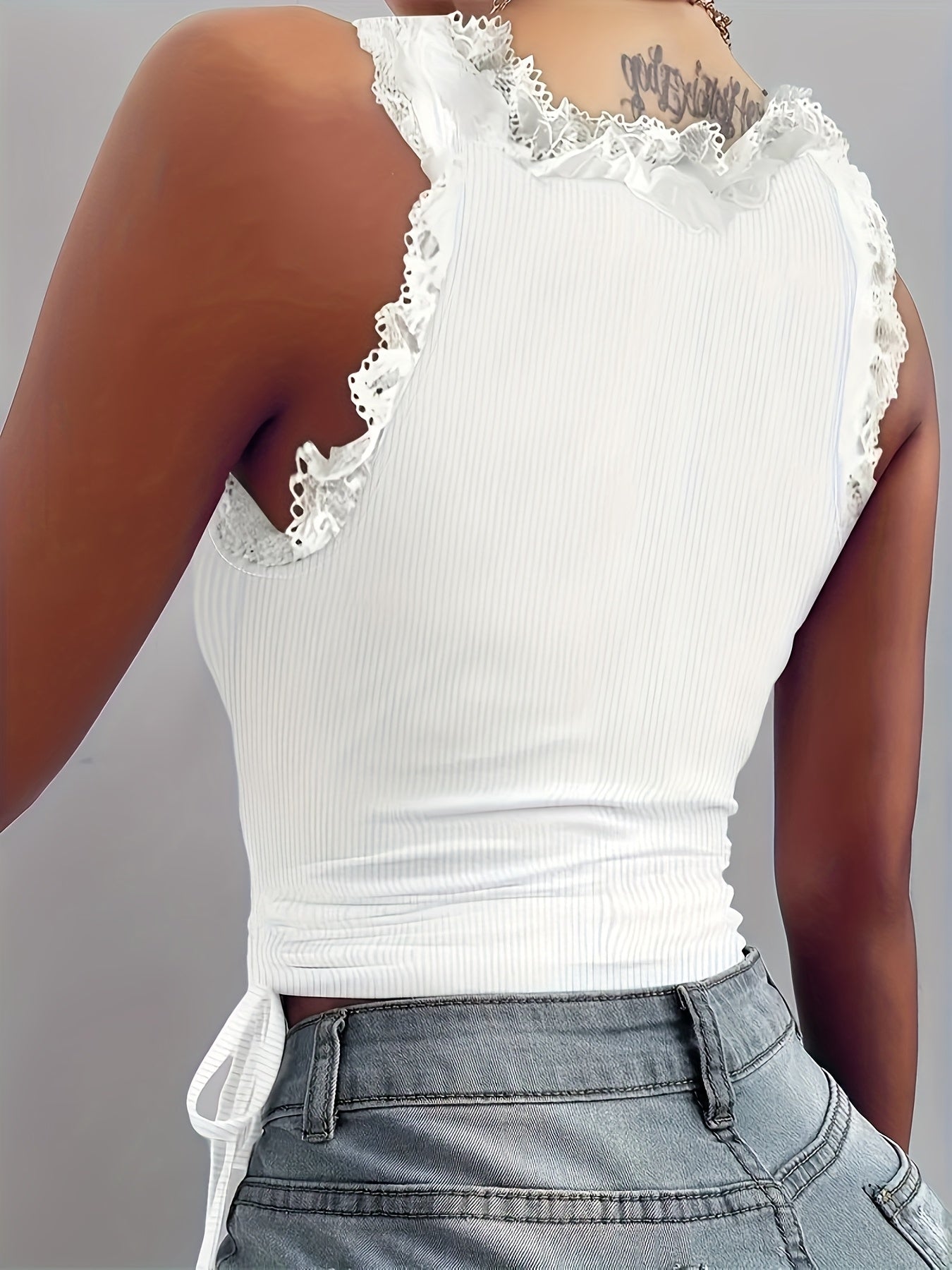 Women Solid Color Polyester Tank Top, Crew Neck With Contrast Lace Detail, Side Drawstring, Knit Fabric, Spring/Summer Fashion