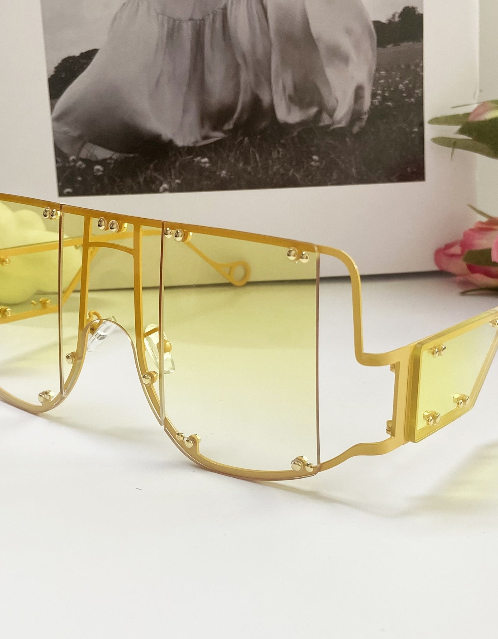 Punk Style Women's Fashion Glasses - Retro Large Frame with Rivet Accents, Protection, Durable Plastic Frame & PC Lenses, Includes Microfiber Cloth for Travel, Photography, Casual Outings