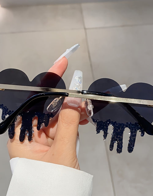 Load image into Gallery viewer, Fashion Women Heart Style Glasses with Decor Frame By Rhinestones New Multicolor Frameless Glasses

