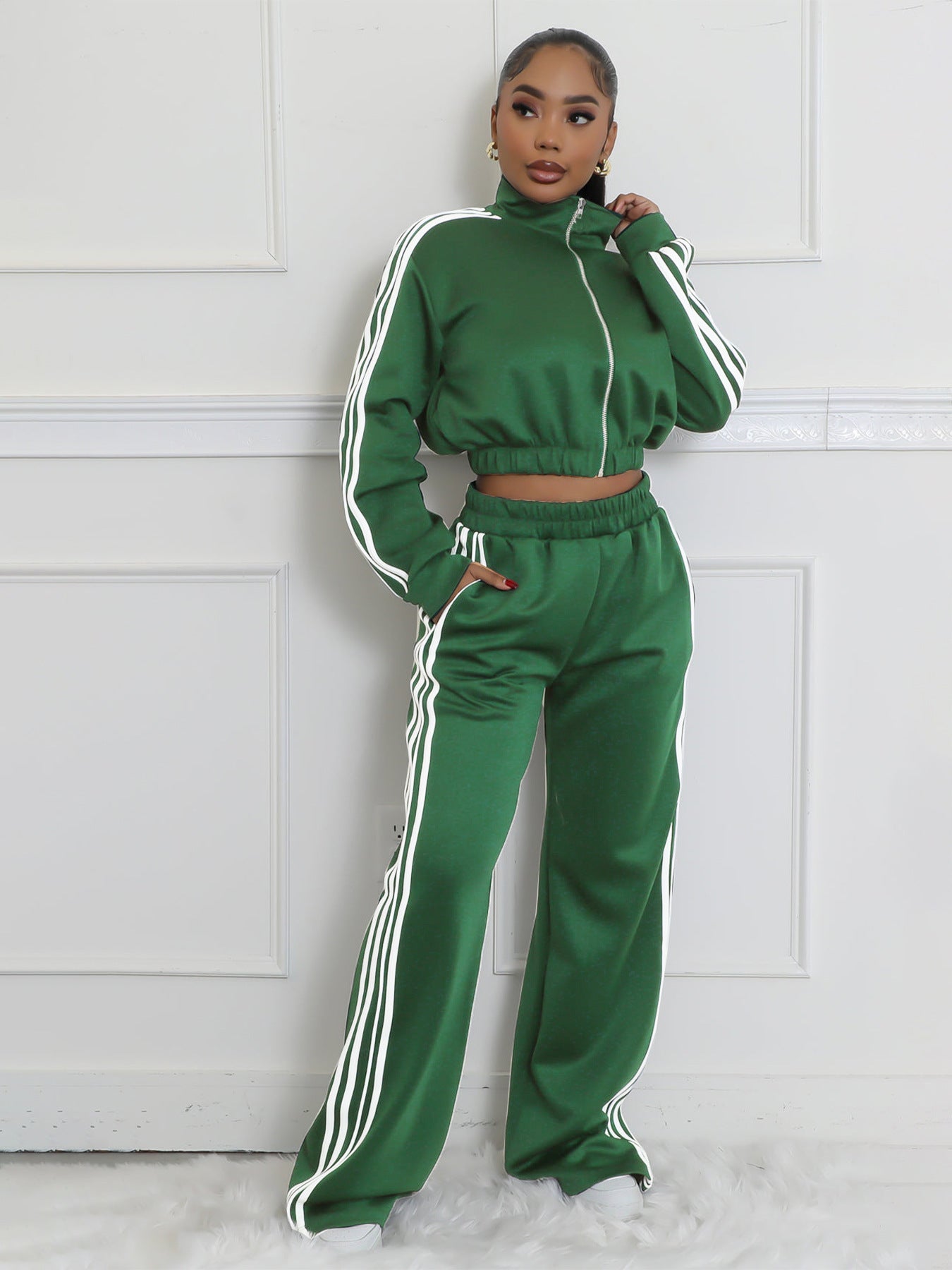 Autumn Striped Long-Sleeved Two-Piece Set - Contrasting Color Zipper Thickened Sweatshirt Casual Commuting Set, Solid Color Striped Side Trim, Elastic Short Top, Comfortable Straight-Leg Pants