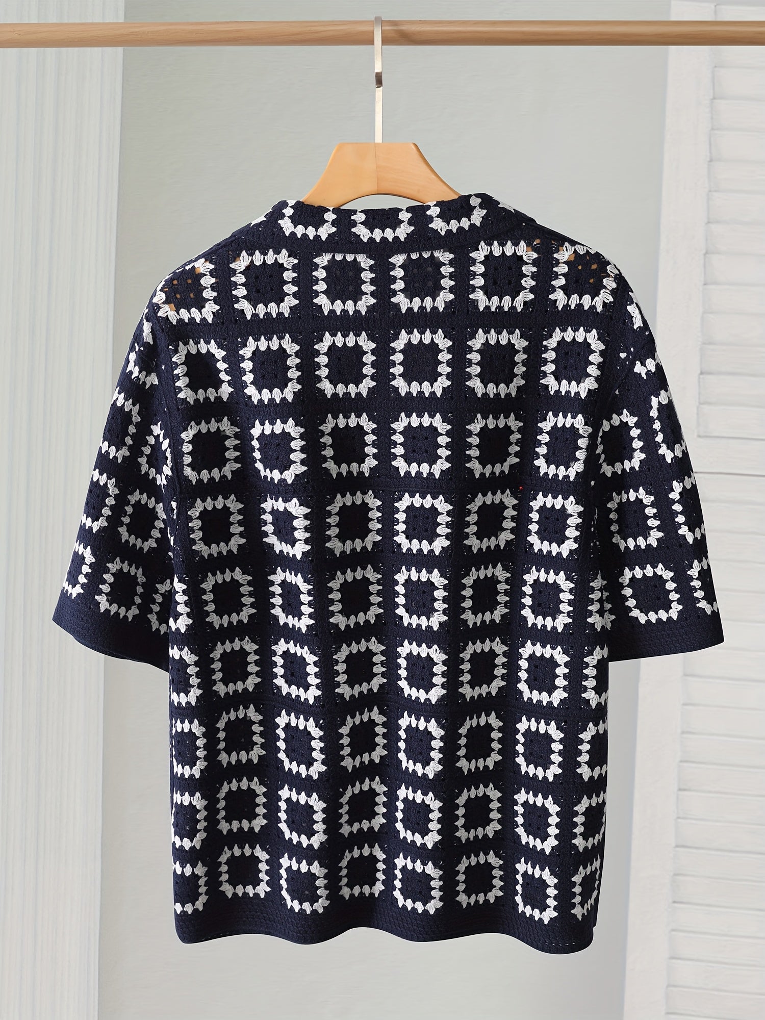 Men's Geometric Crochet Cardigan - Black & White Contrast Short Sleeve Open Front Button Detail, Relaxed Fit Casual All-Season Knit Sweater, Versatile Fashion, Classic Turndown Collar, Elegant Button Closure