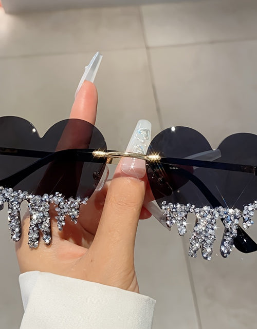 Load image into Gallery viewer, Fashion Women Heart Style Glasses with Decor Frame By Rhinestones New Multicolor Frameless Glasses
