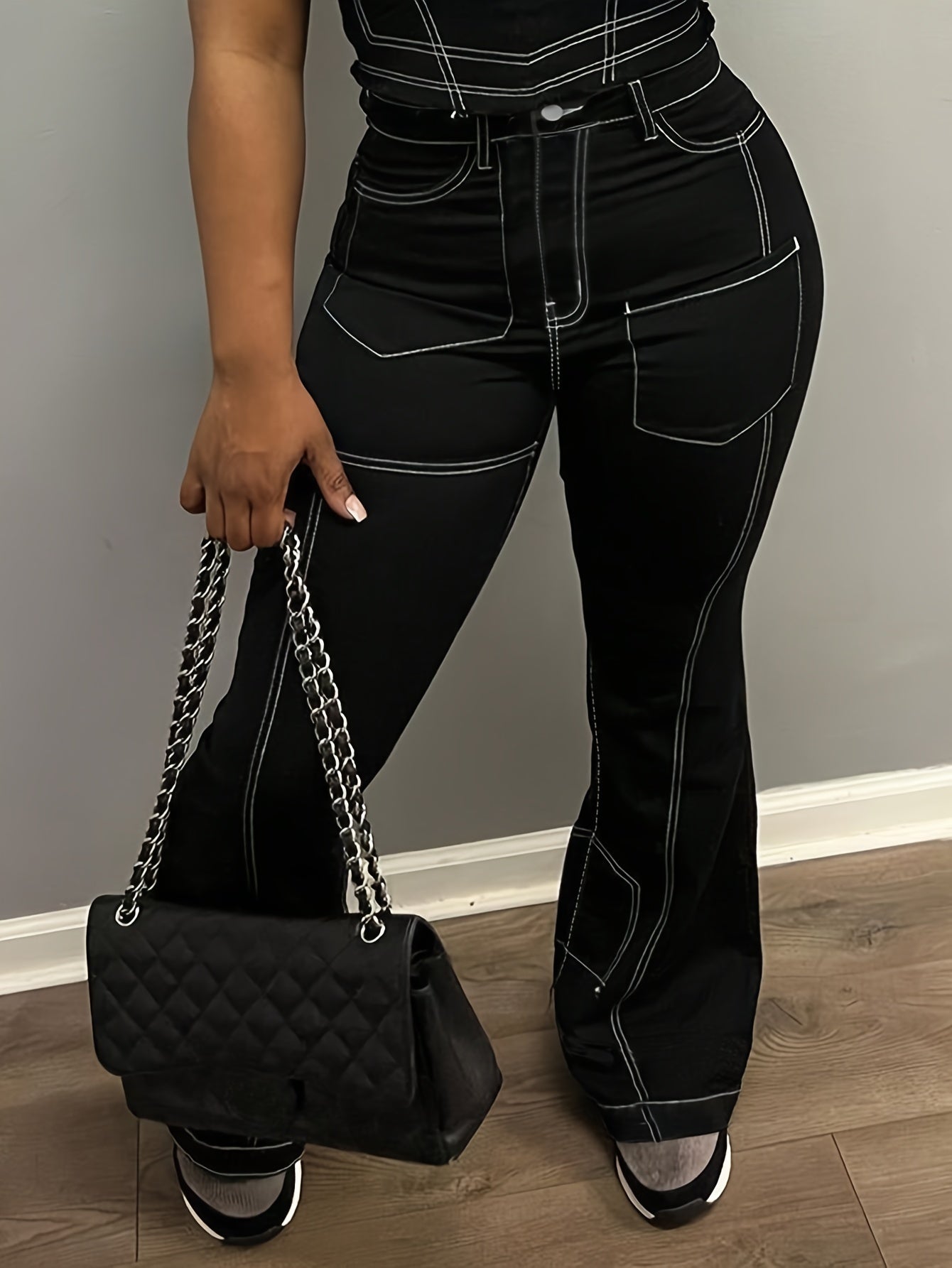 Women  Streetwear Cargo Jeans - Wide-Leg Work Pants with Multi-Pocket Design, Structured  Loop Waist & Button Closure